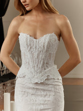 Load image into Gallery viewer, Janet & Bridal Cape - Evie Young