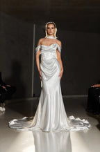 Load image into Gallery viewer, Loren - Evie Young