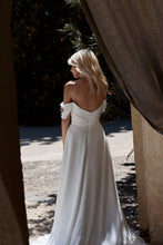 Load image into Gallery viewer, Serene - Evie Young | Sample Sale (US14)