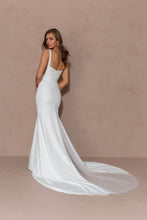 Load image into Gallery viewer, Sydney - Evie Young