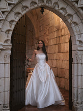 Load image into Gallery viewer, Tenille - Sottero & Midgley