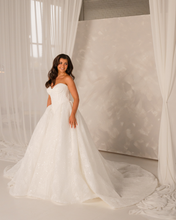 Load image into Gallery viewer, Florence - Aurelle Attire
