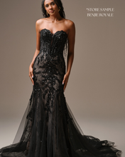 Load image into Gallery viewer, Benjie Royale (In Black) - Maggie Sottero
