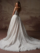 Load image into Gallery viewer, Ryland - Maggie Sottero
