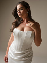 Load image into Gallery viewer, Sinclaire - Maggie Sottero
