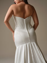 Load image into Gallery viewer, Sinclaire - Maggie Sottero
