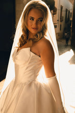 Load image into Gallery viewer, Josie Bridal Mini - Aurelle Attire
