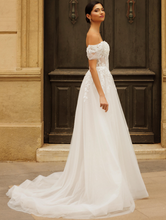 Load image into Gallery viewer, Paloma - Aurelle Exclusive  | Sample Sale (UK18)
