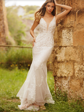 Load image into Gallery viewer, Georgia - Aurelle Exclusive  | Sample Sale (US20)

